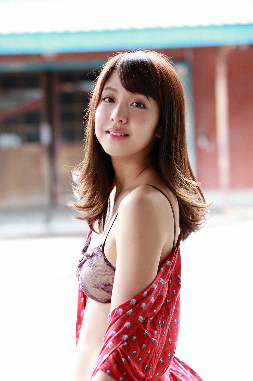 本郷杏奈 EX｜ハマナスの花 週プレ グラジャパ！ GRAVURE JAPAN!