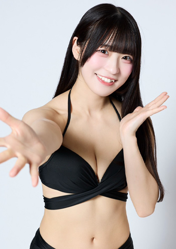 豆塚あみ