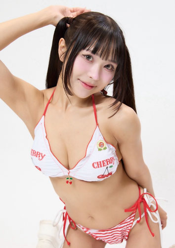 愛信えみり.