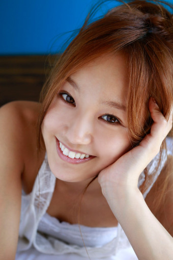 2012年9月24日発売号_千紗_メイキング01