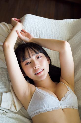 高崎かなみ