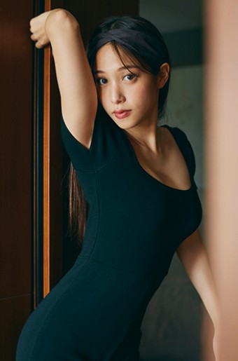 鷲見玲奈