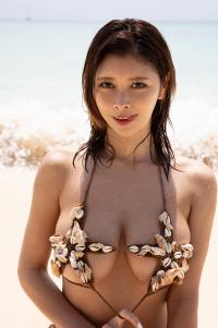 「胸をふくらませて」